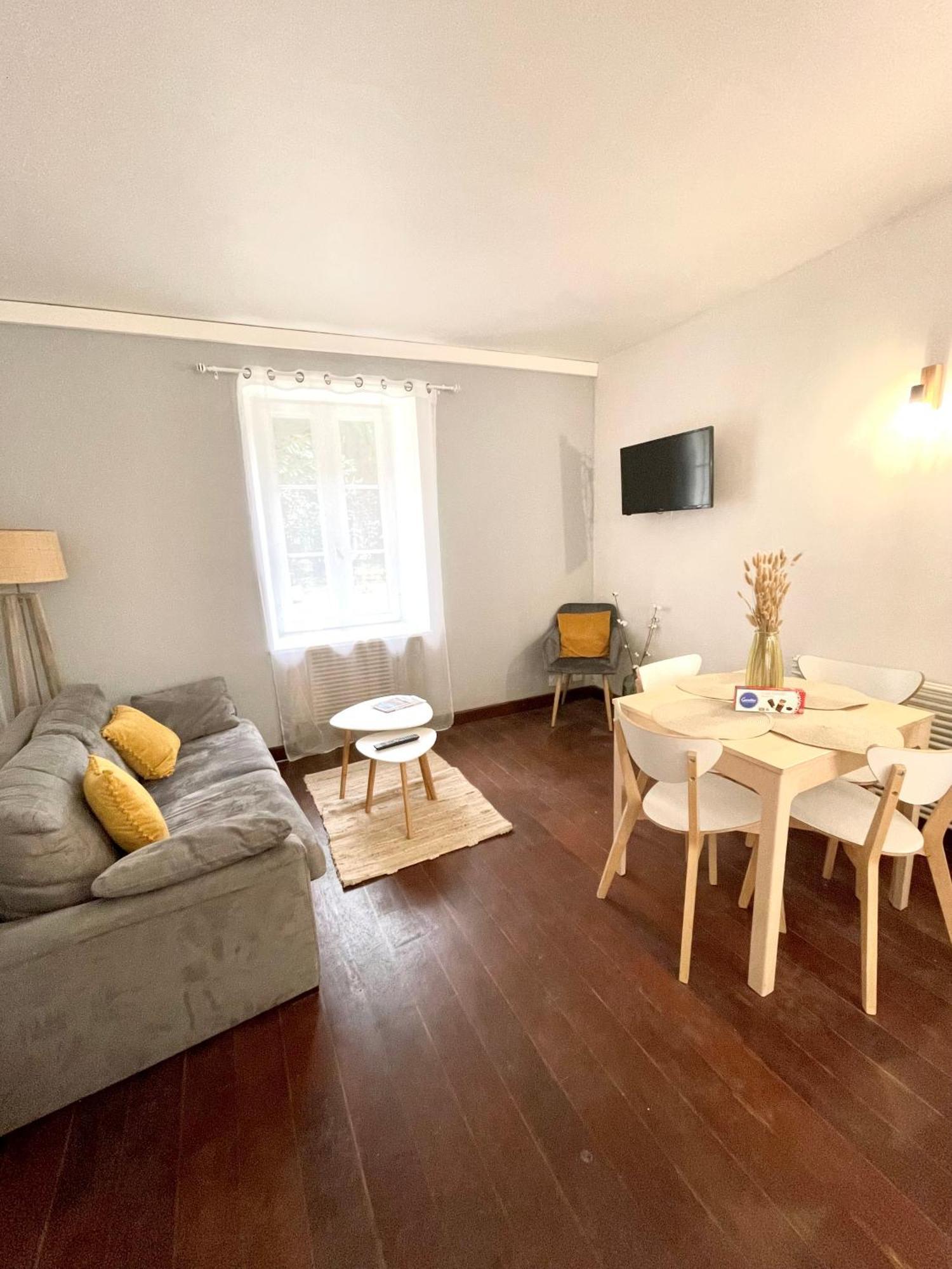 Apartamento T2 situé au cœur du centre historique de Dinan Exterior foto